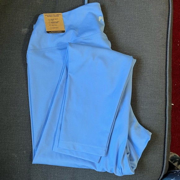 PINK Active Wear Size XL NWT - Picture 3 of 8